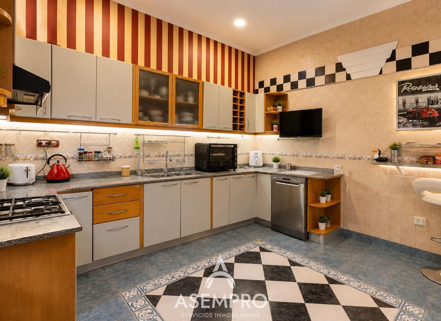 Foto de PH 5 ambientes en venta en Villa Crespo, imagen 3