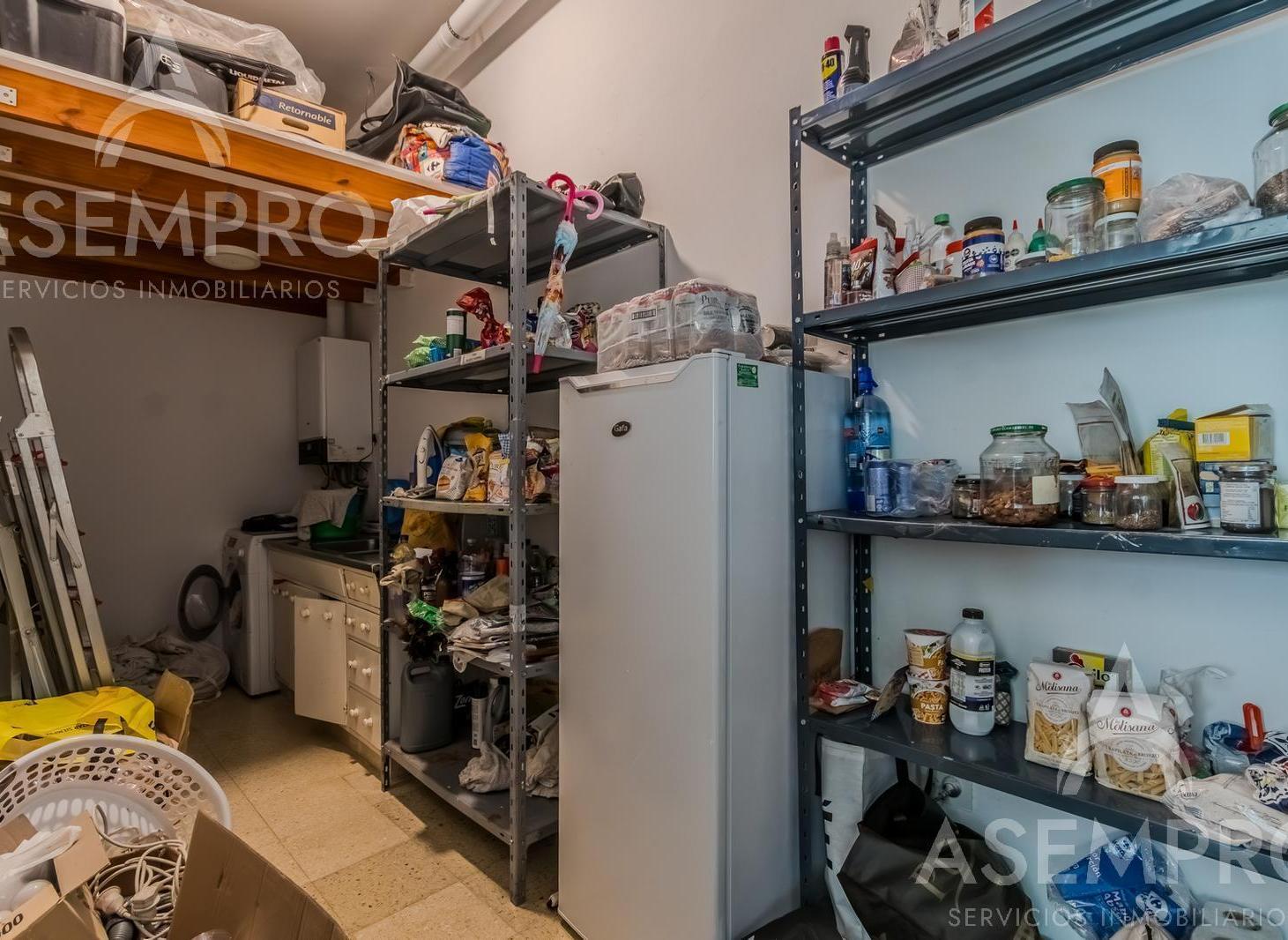 Venta Casa Reciclada- 5 ambientes- Jardín, terraza y pileta!