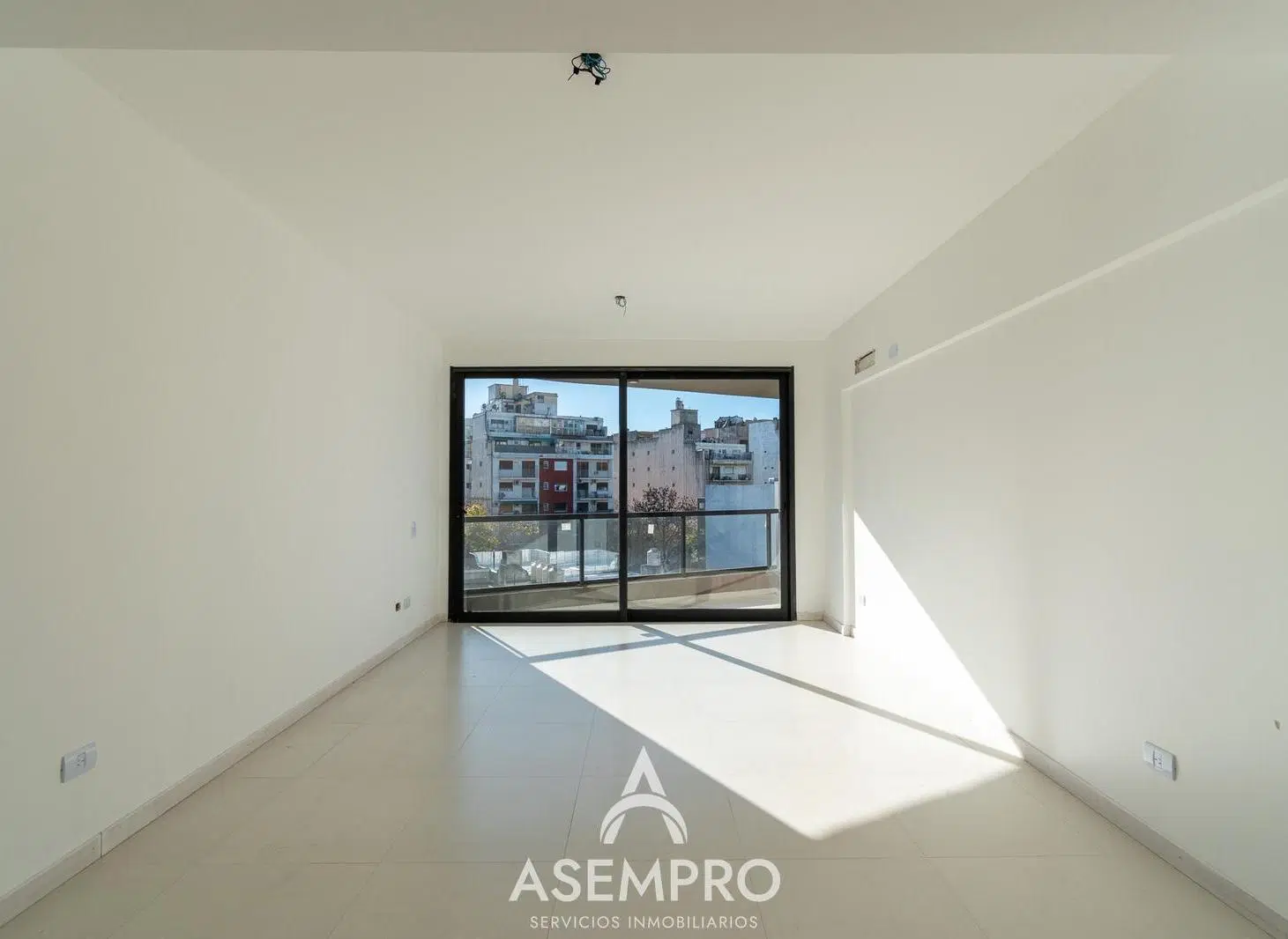 Venta de Monoambiente en Villa del Parque vista abierta a estrenar 5