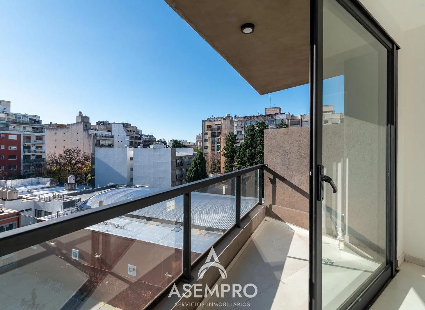 Venta de Monoambiente en Villa del Parque vista abierta a estrenar 4