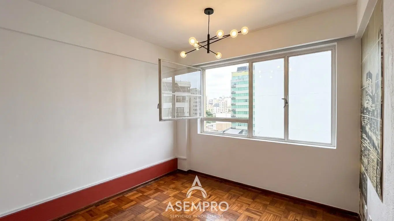 Departamento en venta en el barrio de Monserrat 1