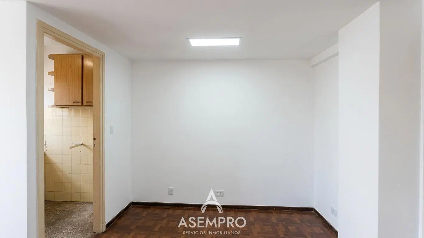 Departamento en venta en el barrio de Monserrat 5