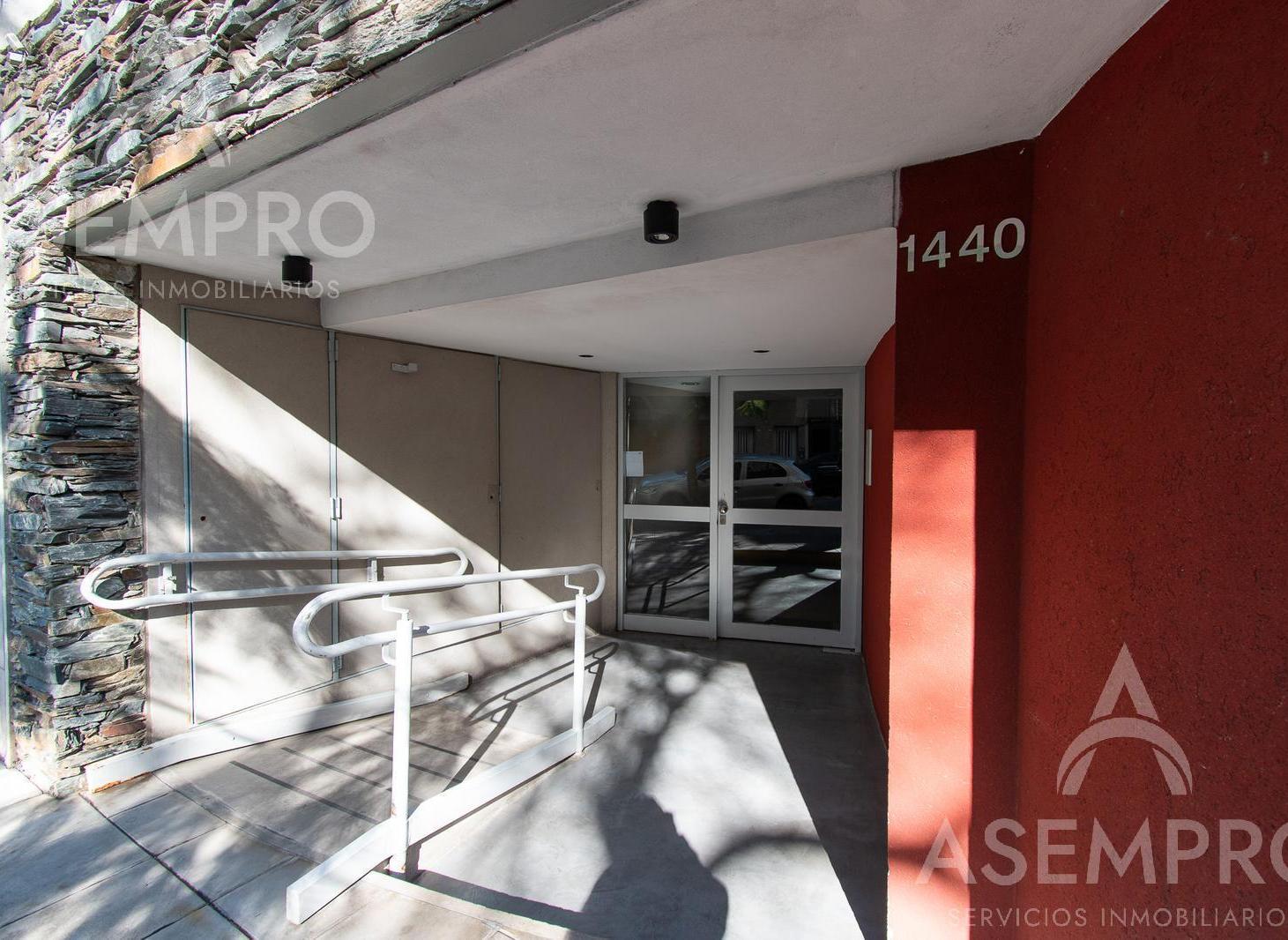 Departamento 2 ambientes en alquiler con balcón