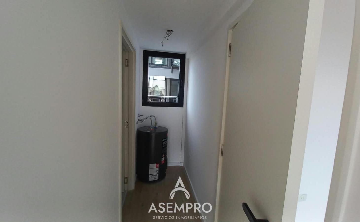 Foto de Departamento 2 Ambientes con balcón, patio y parrilla, imagen 2