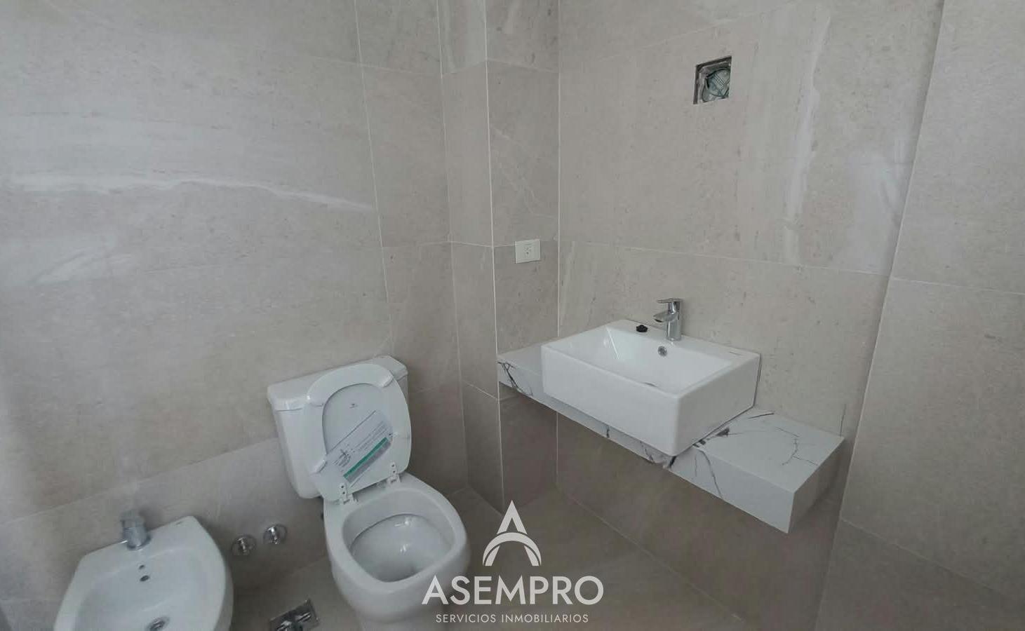Foto de Departamento 2 Ambientes con balcón, patio y parrilla, imagen 3