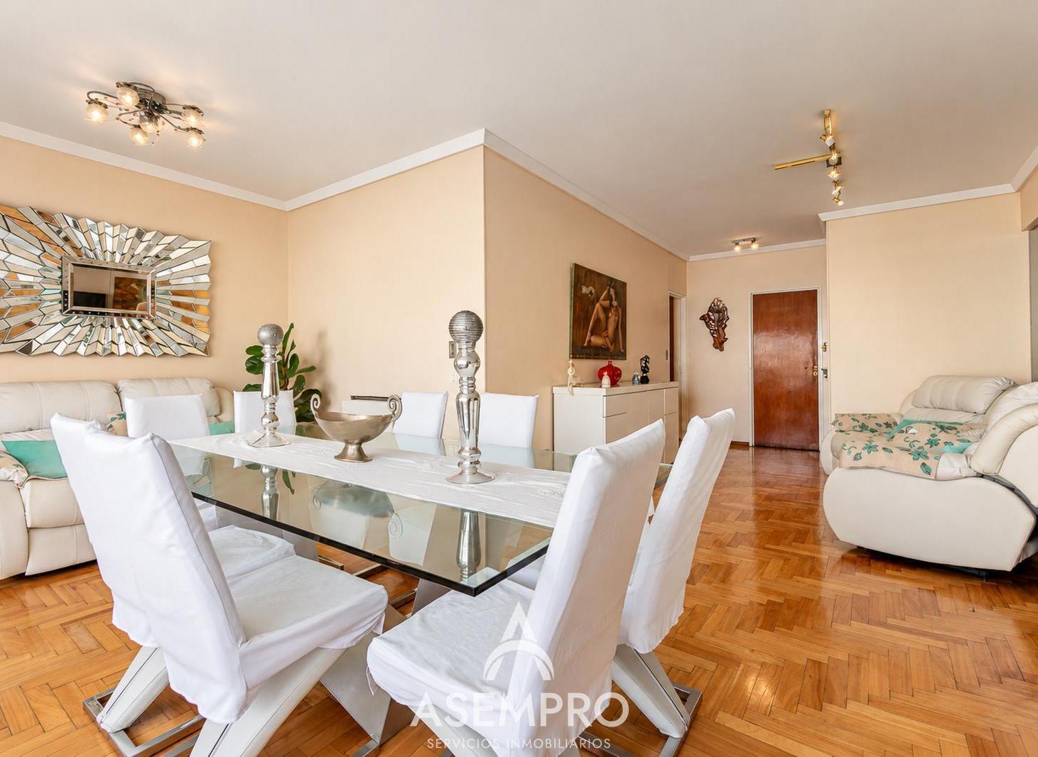 Foto de DEPARTAMENTO DE 4 AMBIENTES CON DEPENDENCIA, COCHERA Y BAULERA - 127 M2, imagen 2