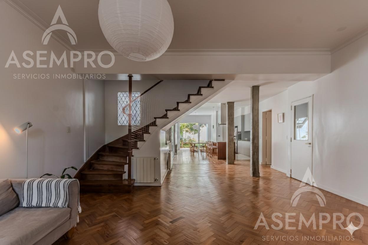 Foto de Venta Casa Reciclada- 5 ambientes- Jardín, terraza y pileta!, imagen 4