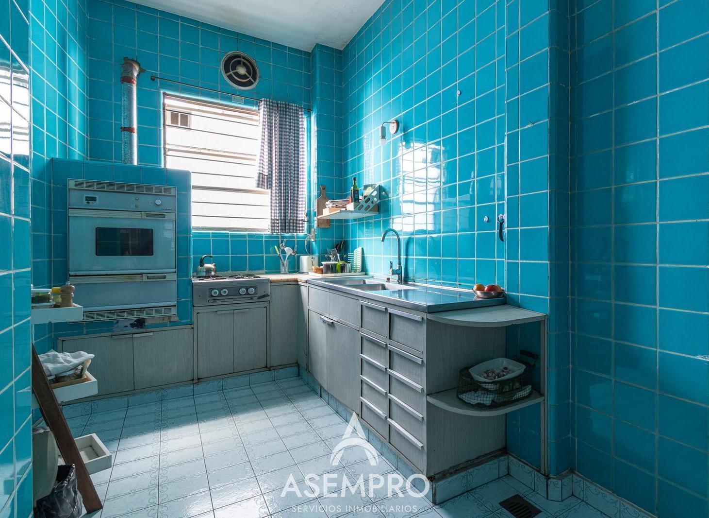Foto de Venta Departamento Piso 6 ambientes en Almagro con Cochera al Frente, imagen 1