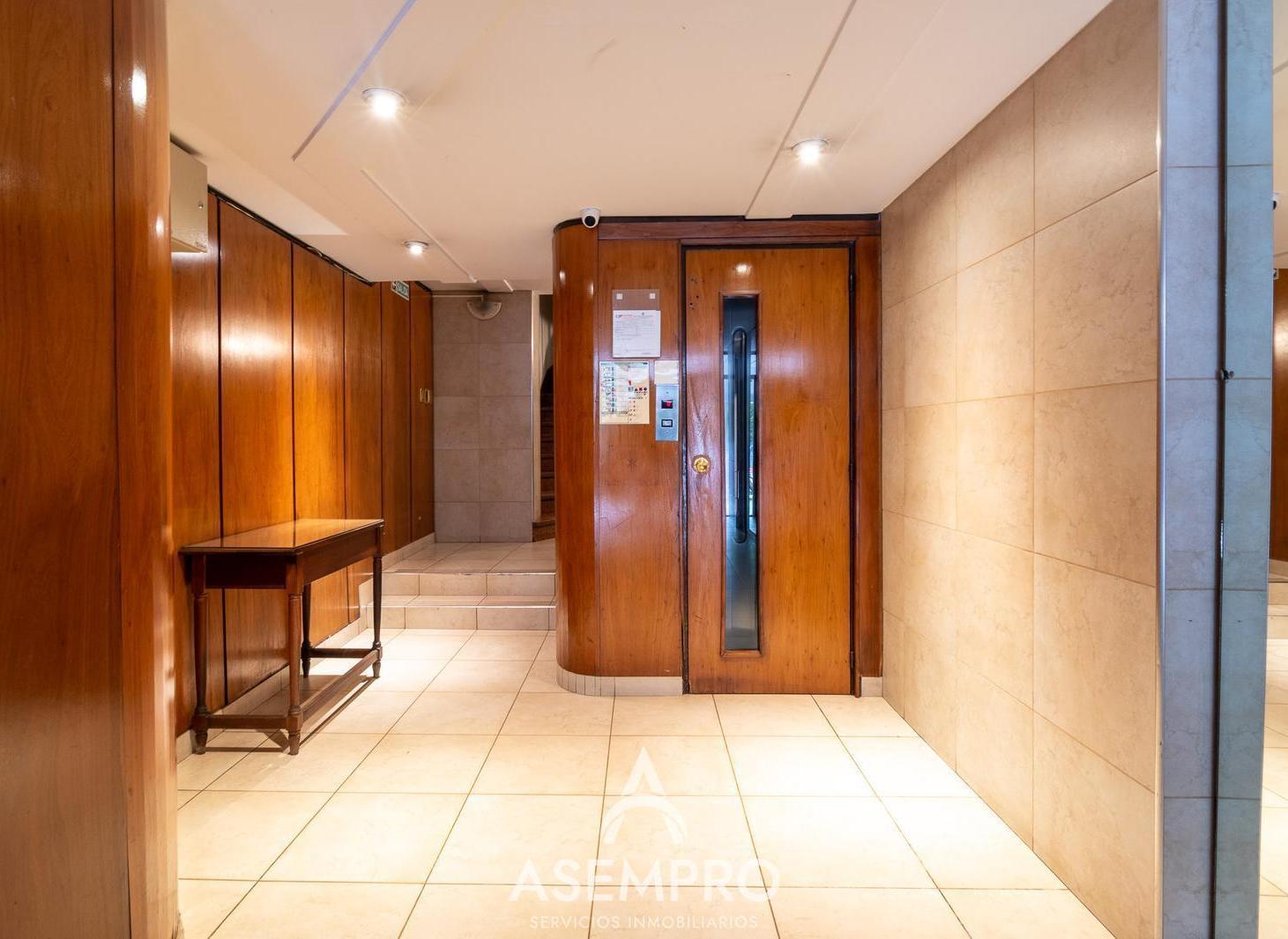 Foto de Departamento en venta 4 ambientes en Villa Urquiza con cochera, imagen 1