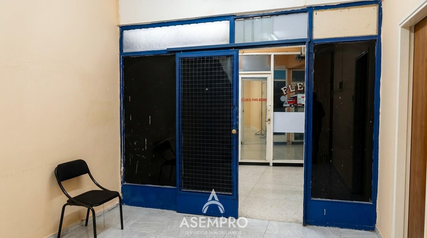 Foto de Local en Venta en Galeria Av Entre Rios al 1000, imagen 4