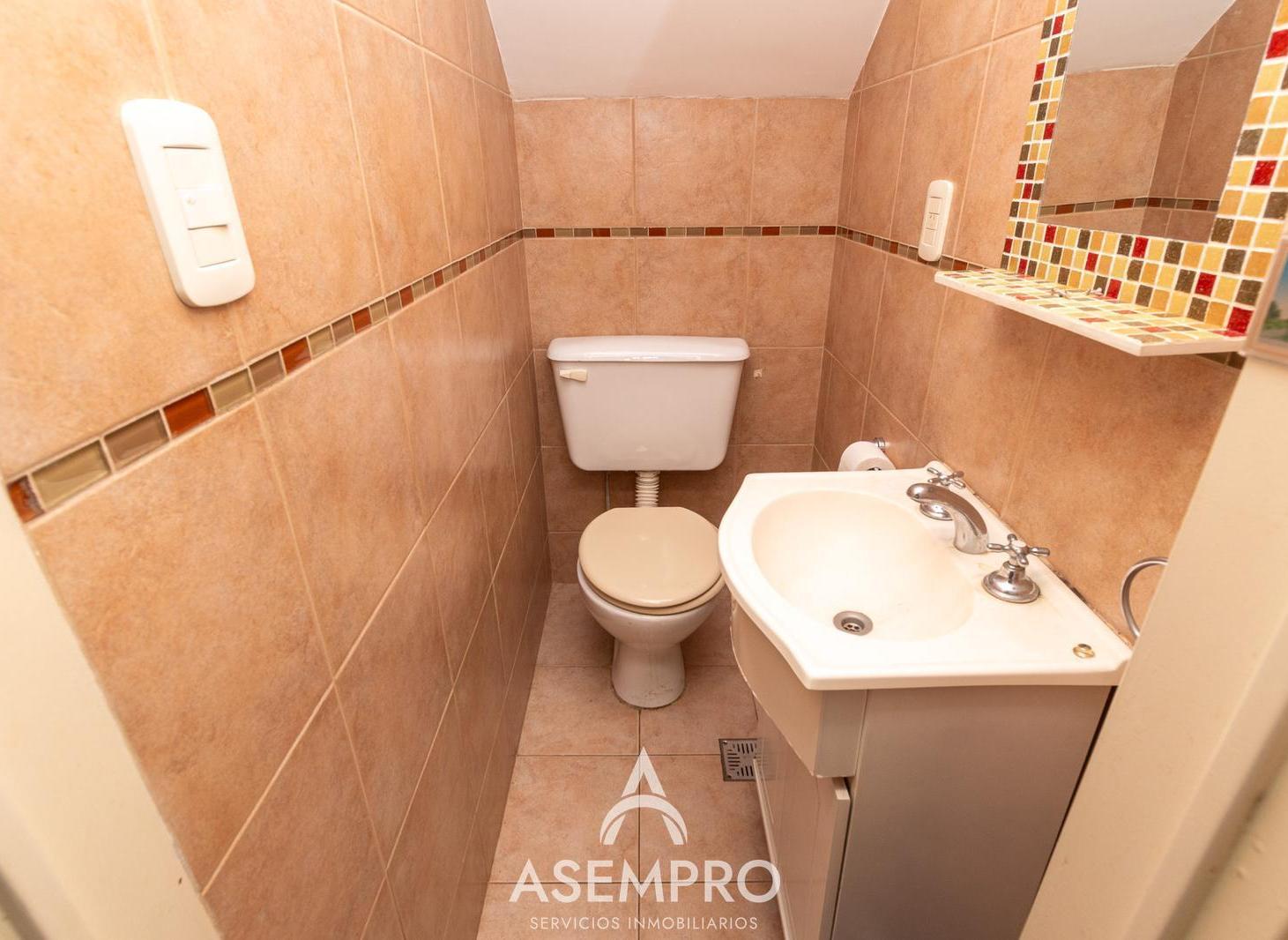 Foto de PH de 4 ambientes con quincho/playroom y terraza propia – Barrio, imagen 4