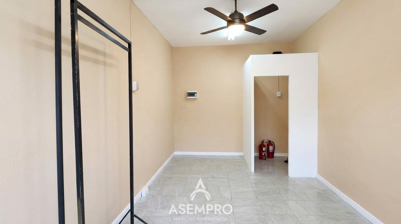 Foto de Local en Venta en Galeria Av Entre Rios al 1000, imagen 5