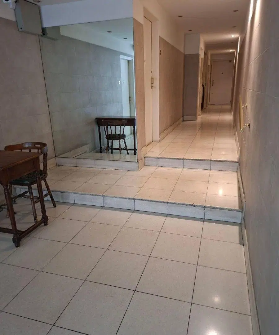 Barrio Norte. Departamento de 90 m² 2 dormitorios con dependencias en alquiler en 2