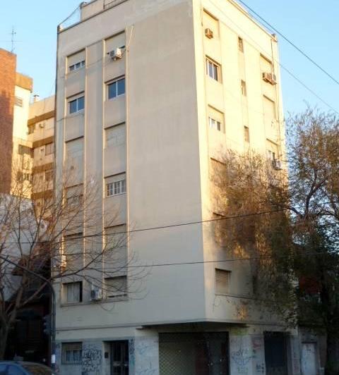 Dos Amplios Ambientes al Frente sobre Av Olazabal 4000 1
