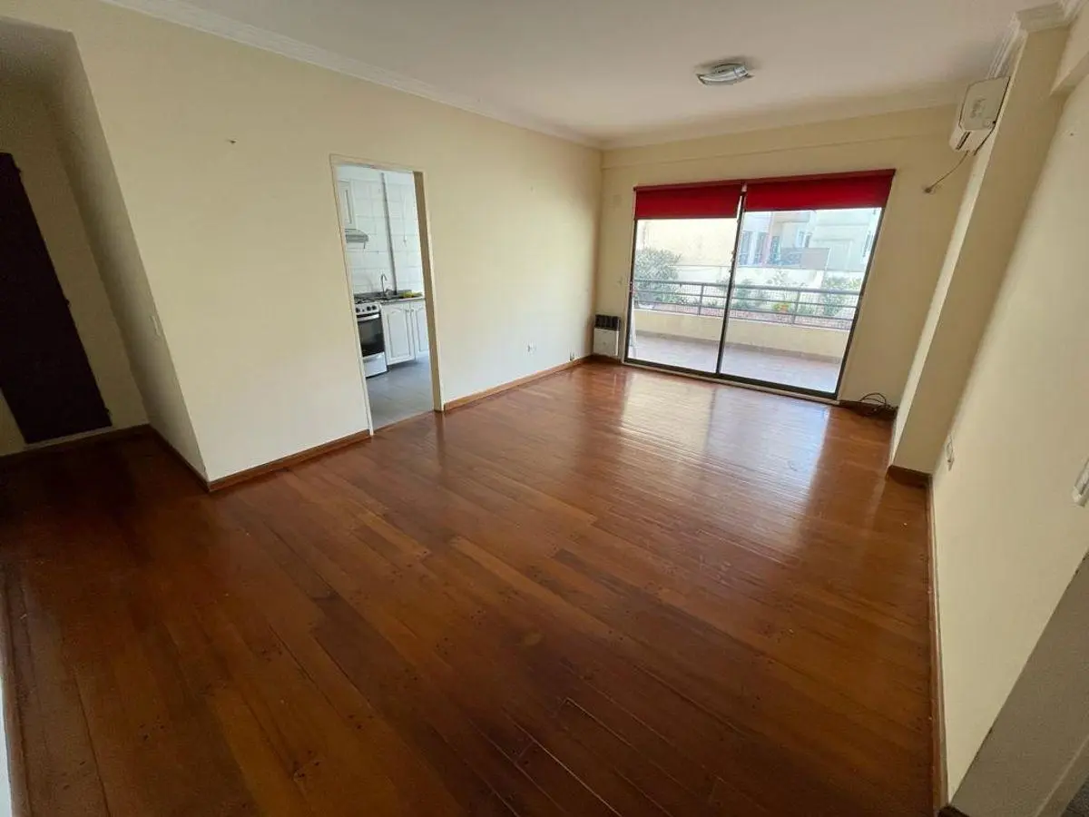 Excepcional 3 amb, hermoso balcón, cochera incluida!!! 4