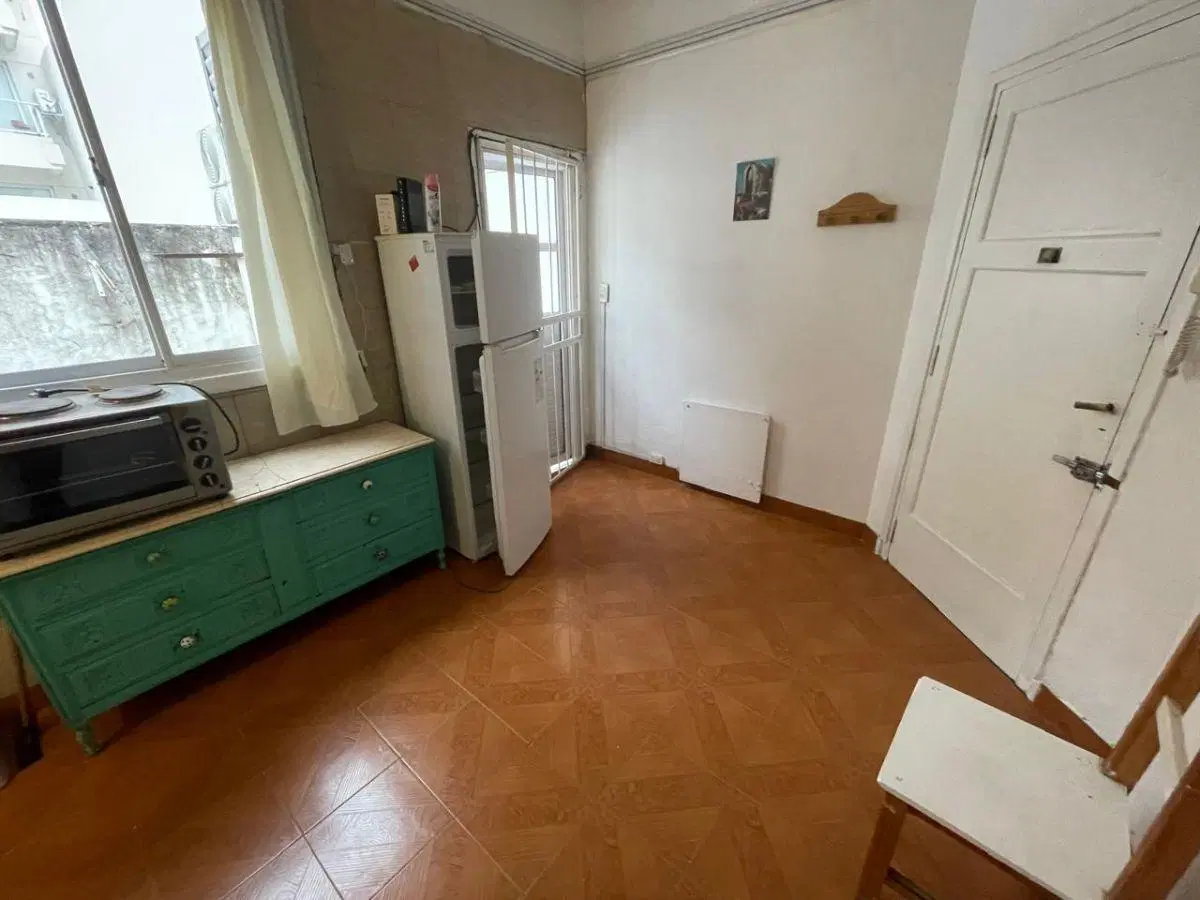 DEPTO 3 AMB, BAÑO Y COCINA A NUEVOS, A UNA CUADRA AV. CORRIENTES!!! 1