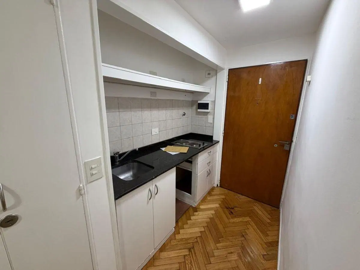 OPORTUNIDAD!!!MONOAMB EN PLANTA BAJA, CON HERMOSO PATIO!!! 1
