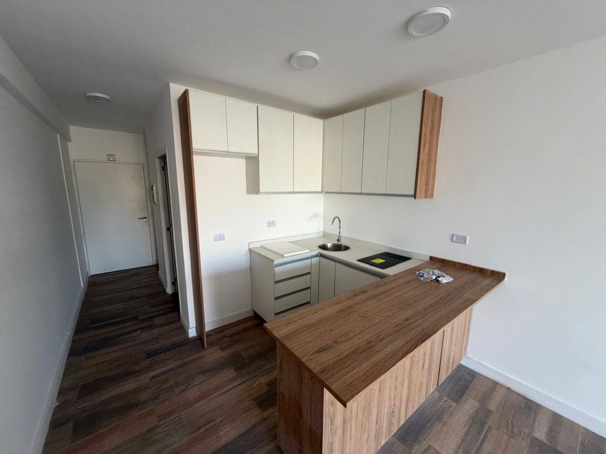 Foto de RETASADO!!! COQUETO MONOAMB A ESTRENAR, HERMOSO BALCÓN, EDIFICIO TODO, imagen 1