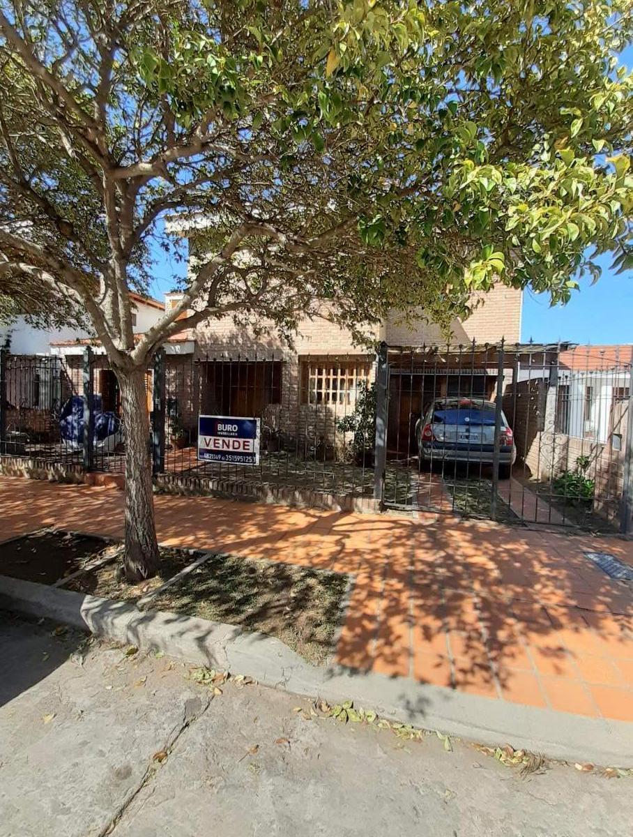 B Urca Vendo Casa 5 Dorm y 5 Baños Patio y Pileta 1
