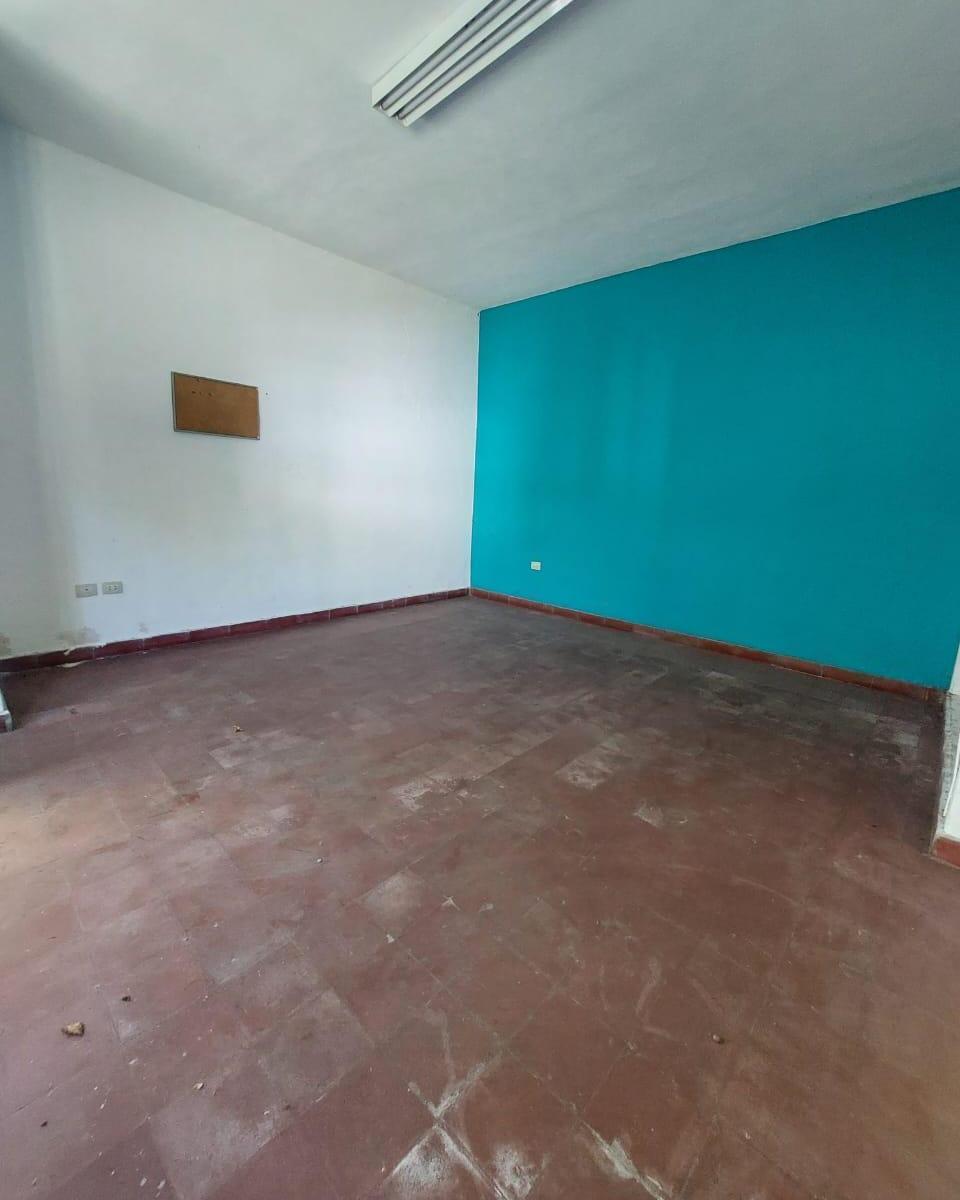 Vendo Casona Bº Observatorio 19 Ambientes 3
