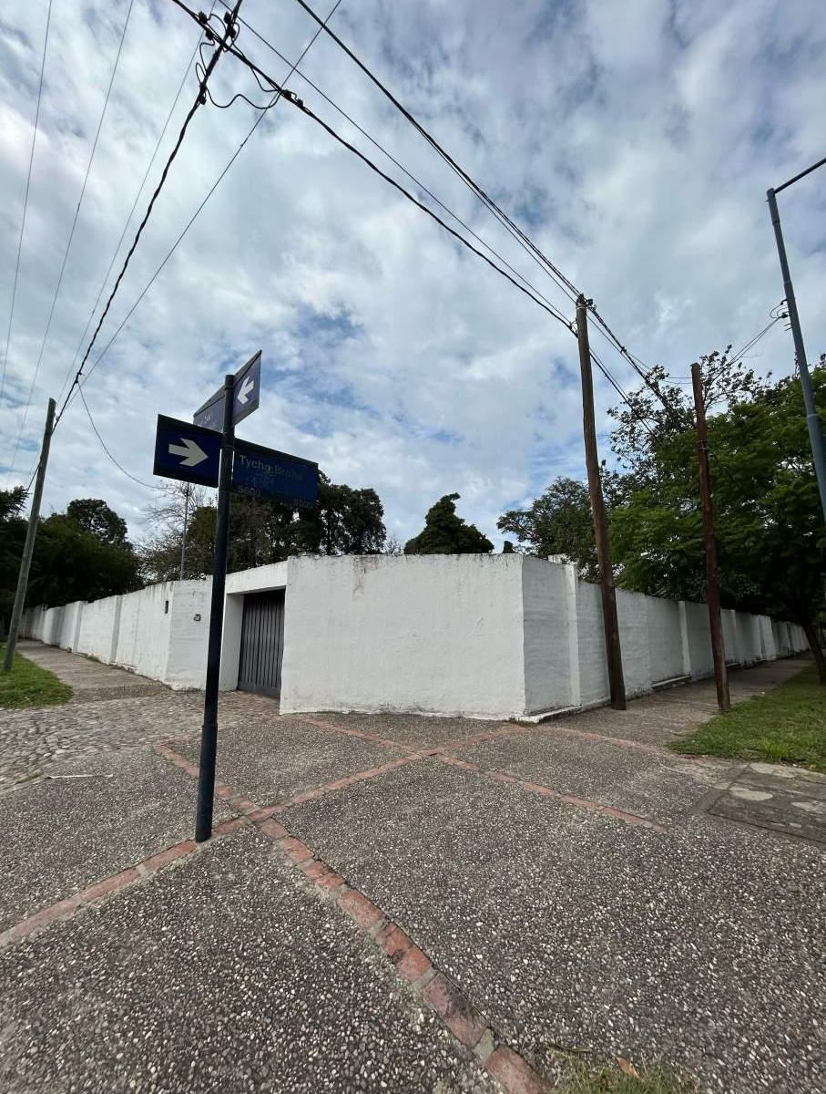 Casa en Venta Villa Belgrano 1500 m de Terreno 2