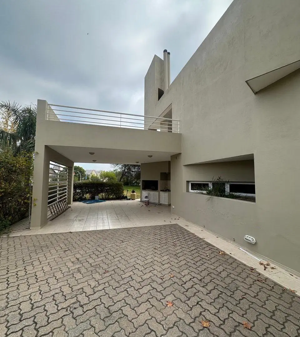 EXCLUSIVA CASA EN ALQUILER EN COUNTRY COSTA VERDE 5