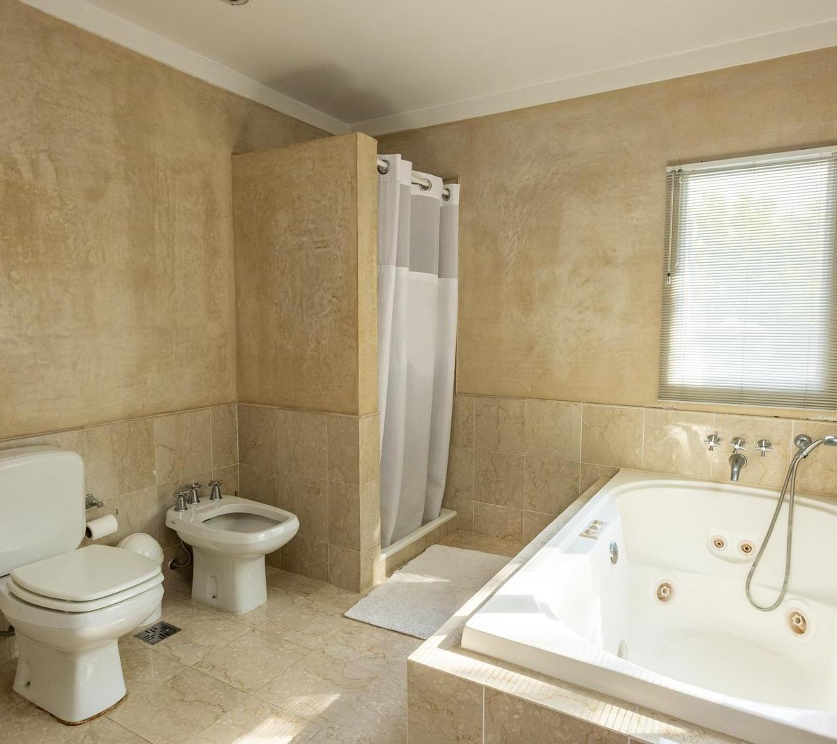 Foto de Casa en MARTINDALE COUNTRY CLUB FRENTE A CANCHA DE POLO, imagen 4
