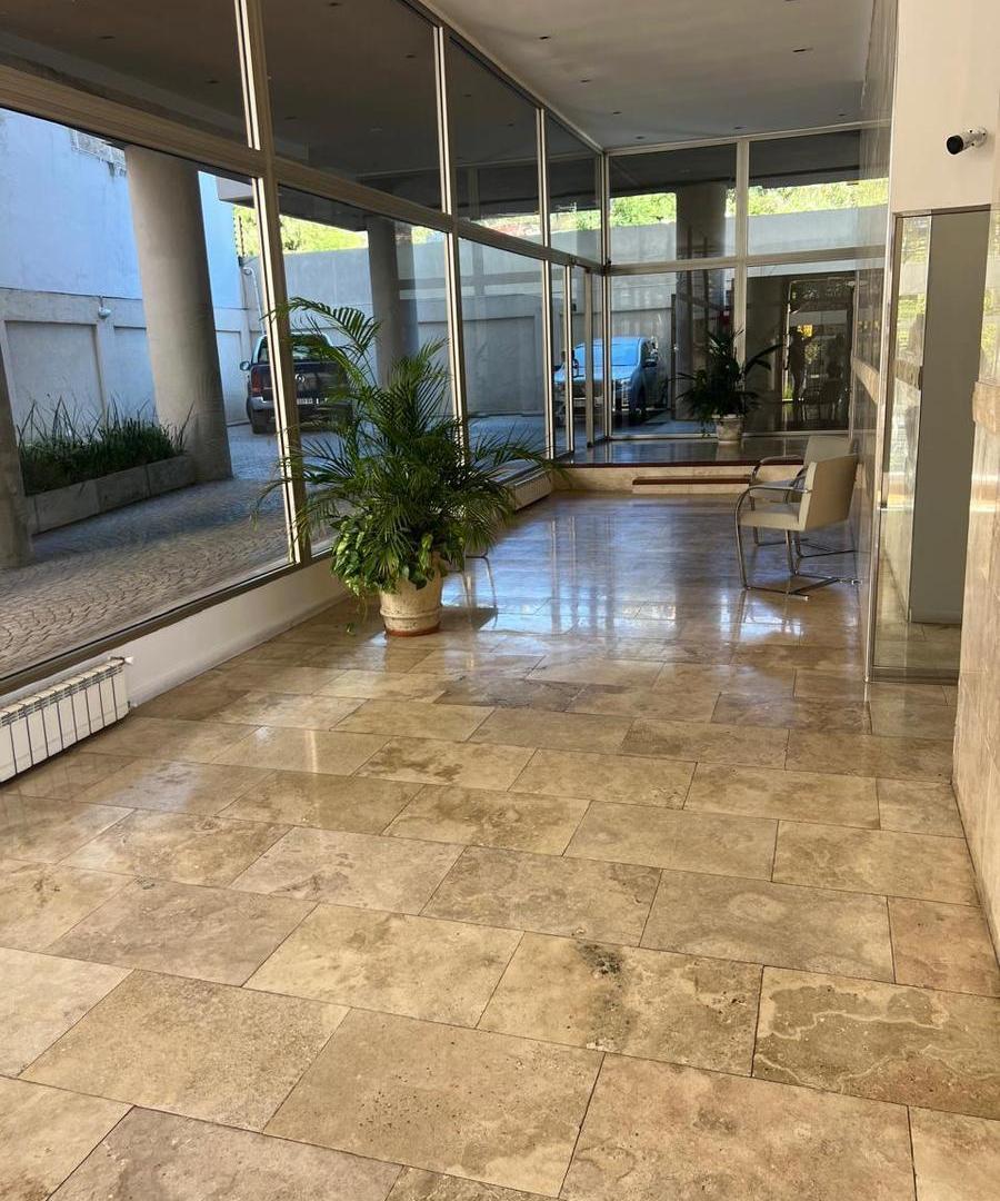 Foto de EXCELENTE DEPARTAMENTO CON COCHERA, imagen 1