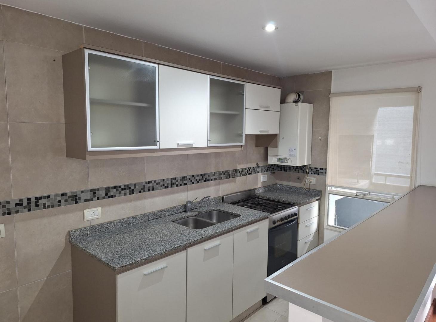 Foto de Alvarez Thomas 2100. Dos ambientes. Cochera. Parrilla. Amenities., imagen 4