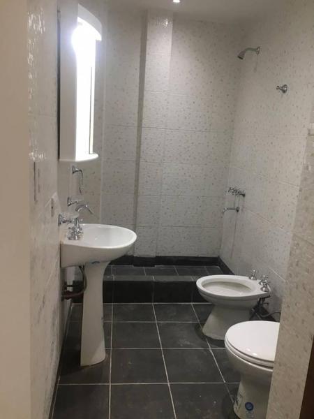 Local + Vivienda u Oficina en Venta en Monserrat