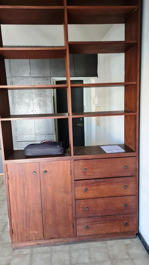Foto de Venta 1 ambiente al frente Monserrat con balcón ideal oportunidad, imagen 5