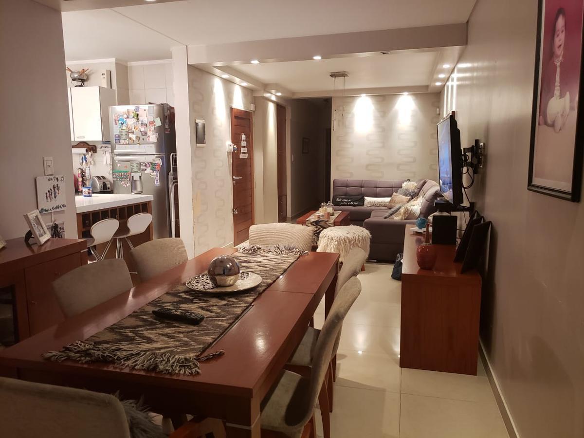 Departamento en venta de 5 ambientes, piso completo con doble cochera y baulera  - Wilde