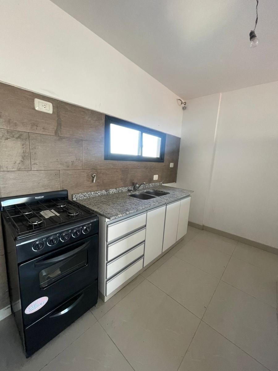 Departamento 2 Ambientes con COCHERA - Wilde centro
