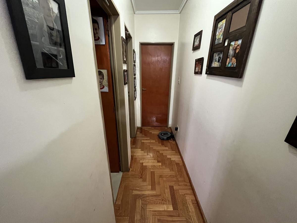 Foto de Departamento 3 Ambientes con Balcon y Cochera - Wilde, imagen 2