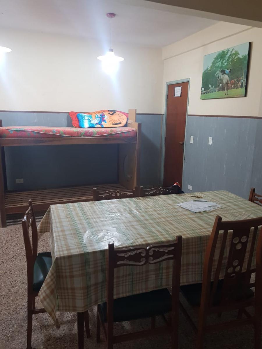 Departamento en Venta de 3 Ambientes Frente Al Mar 3
