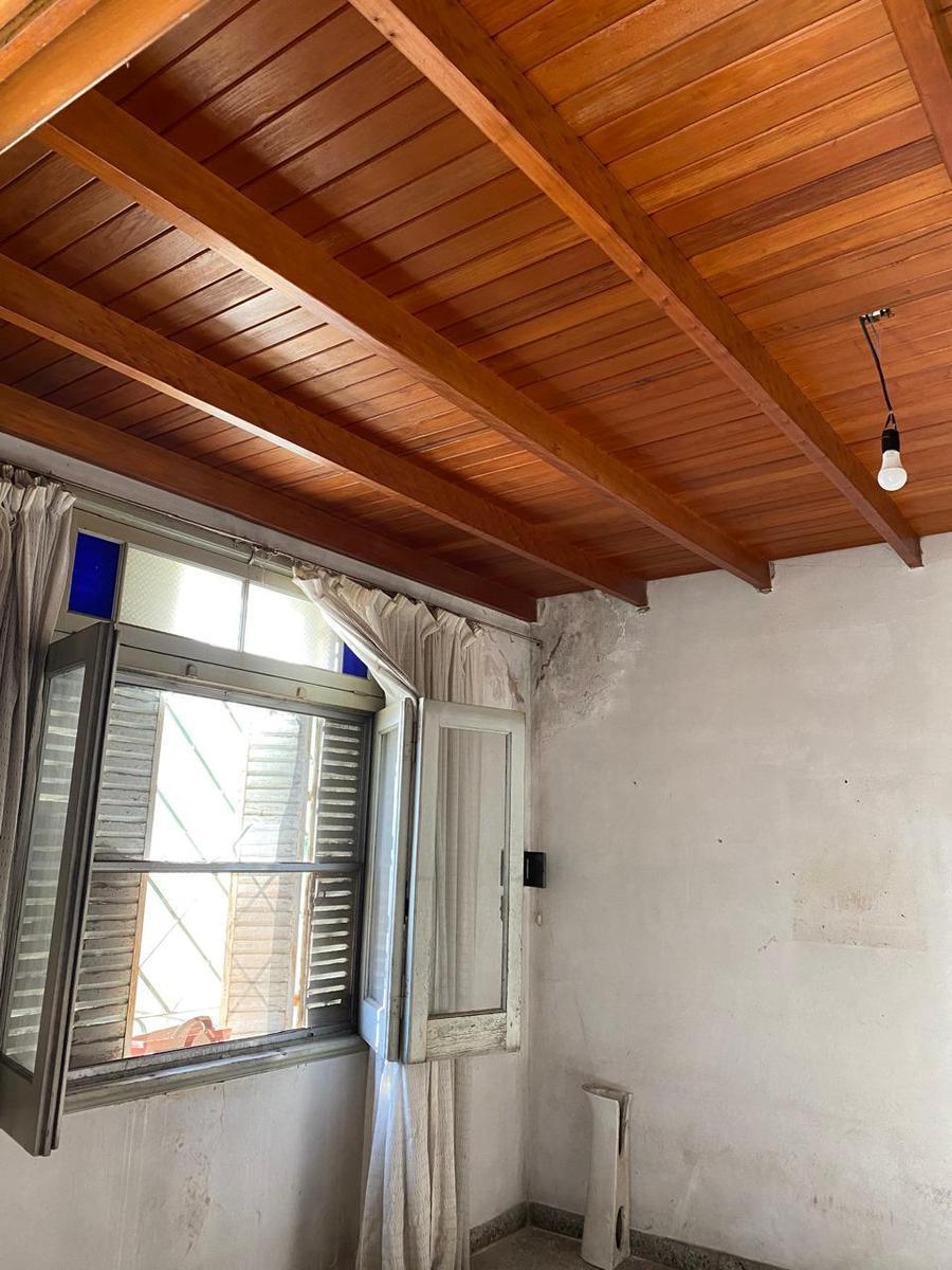 Casa en venta con lote de 8,66 x 42,86 - Wilde