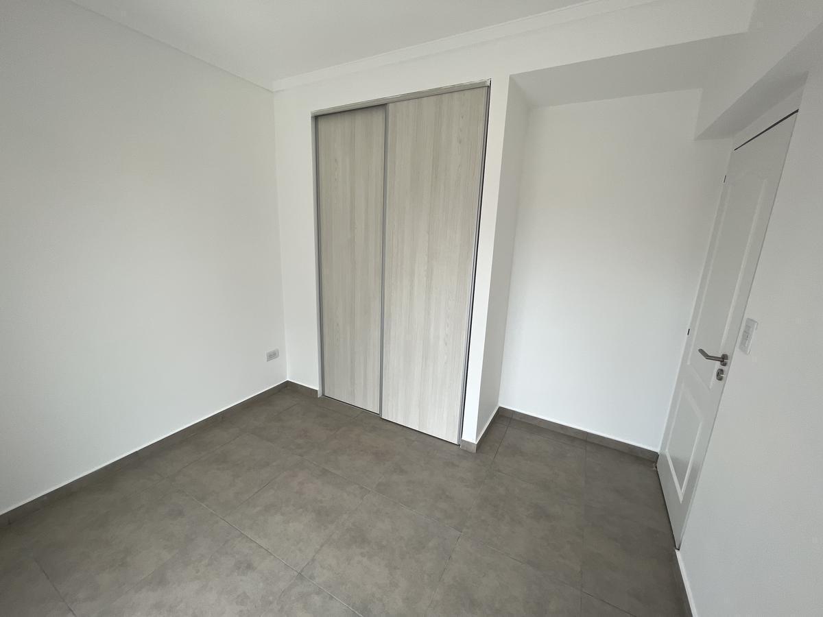 Foto de Departamento semipiso a estrenar de 3 ambientes con balcon - Wilde, imagen 3