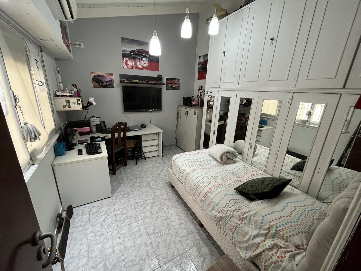 Foto de Departamento 3 Ambientes con 2 Baños y Patio - Wilde, imagen 2