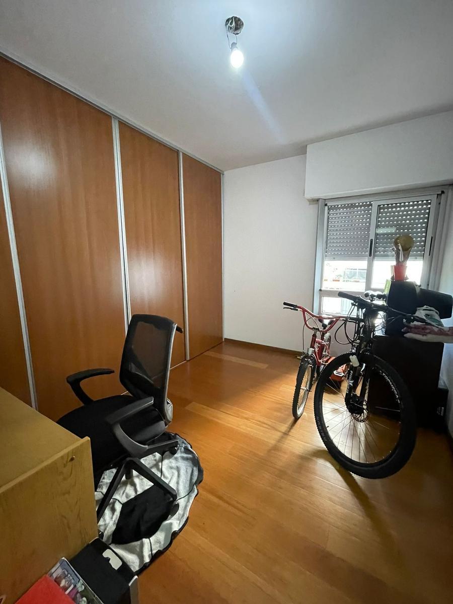 Foto de Departamento en venta de 4 ambientes con dos baños - Wilde, imagen 2