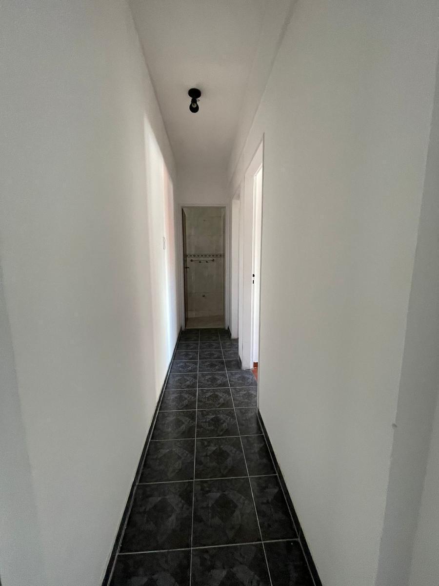 Foto de Departamento en venta de 3 ambientes con cochera - Wilde, imagen 4