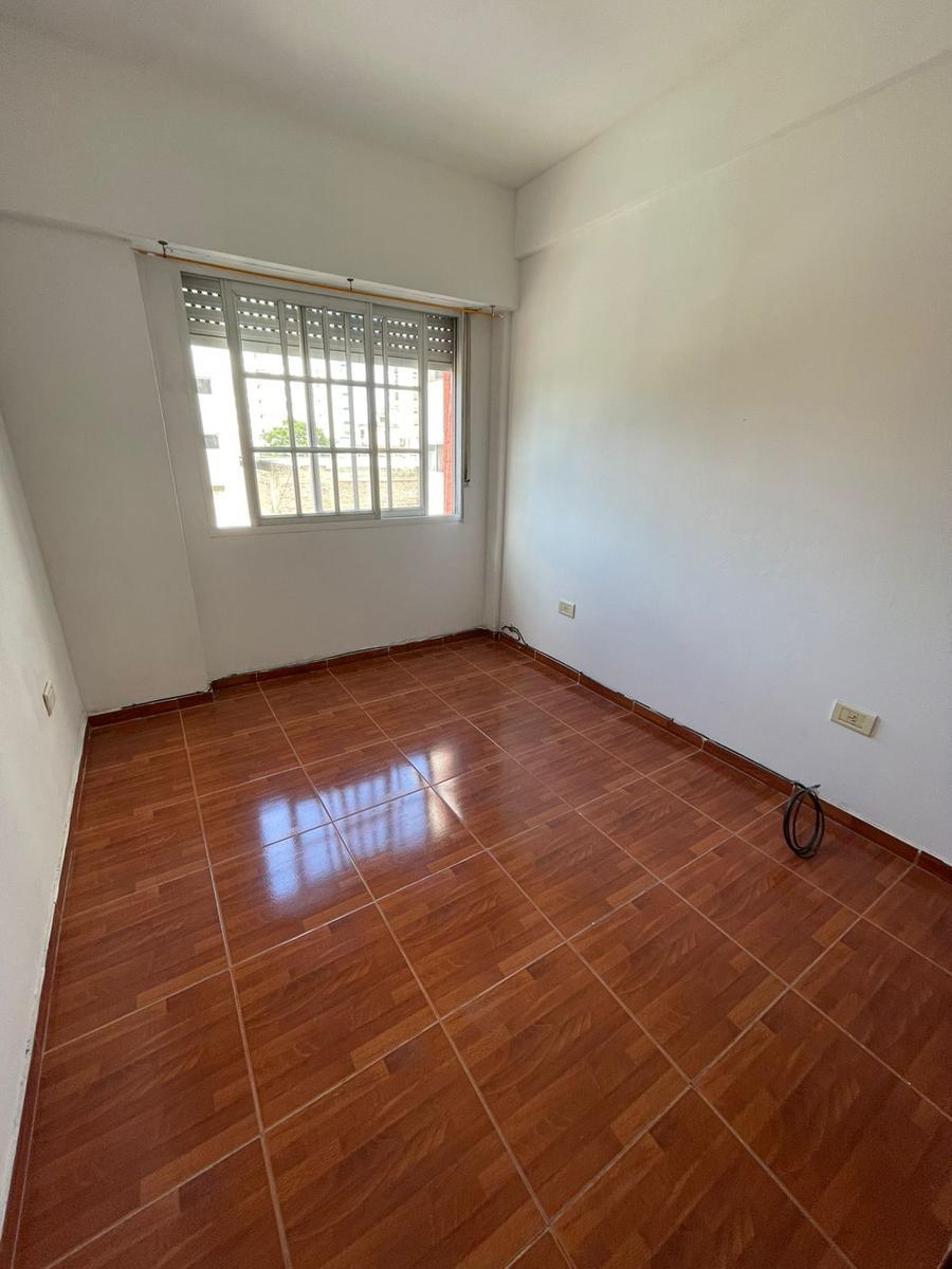 Foto de Departamento en venta de 3 ambientes con cochera - Wilde, imagen 5
