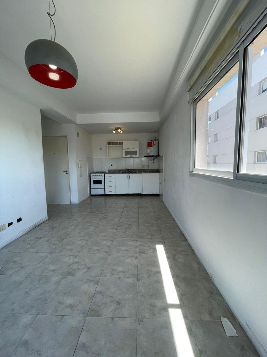 Departamento en  venta de 2 ambientes con balcón- Wilde