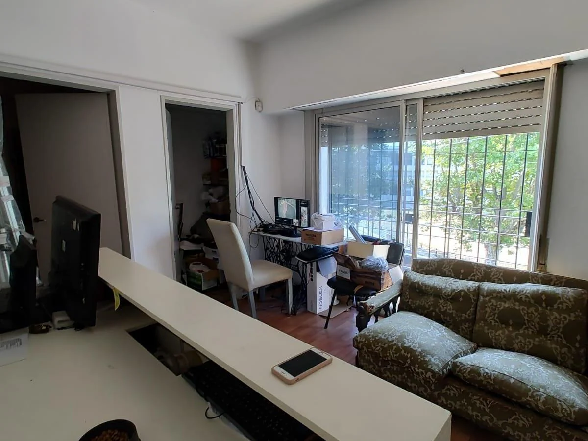 Galpón en Venta de 8,66 X 24 con Dos Oficinas, Baño y Terraza - Avellaneda 4