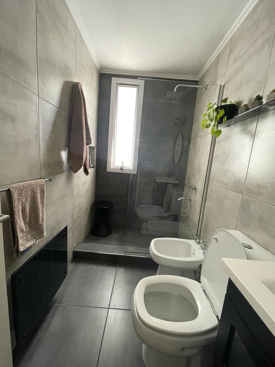 Departamento en Wilde venta de 3 ambientes con balcón ,cochera y baulera en Complejo Eucalipto