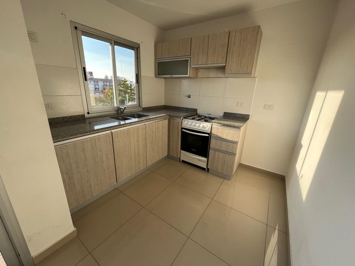 Foto de Departamento de 2 Ambientes con balcón moderno y luminoso - Wilde, imagen 4