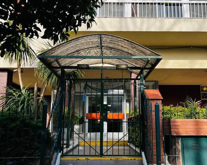 Departamento en ALQUILER 4 ambientes con balcon - Wilde 1