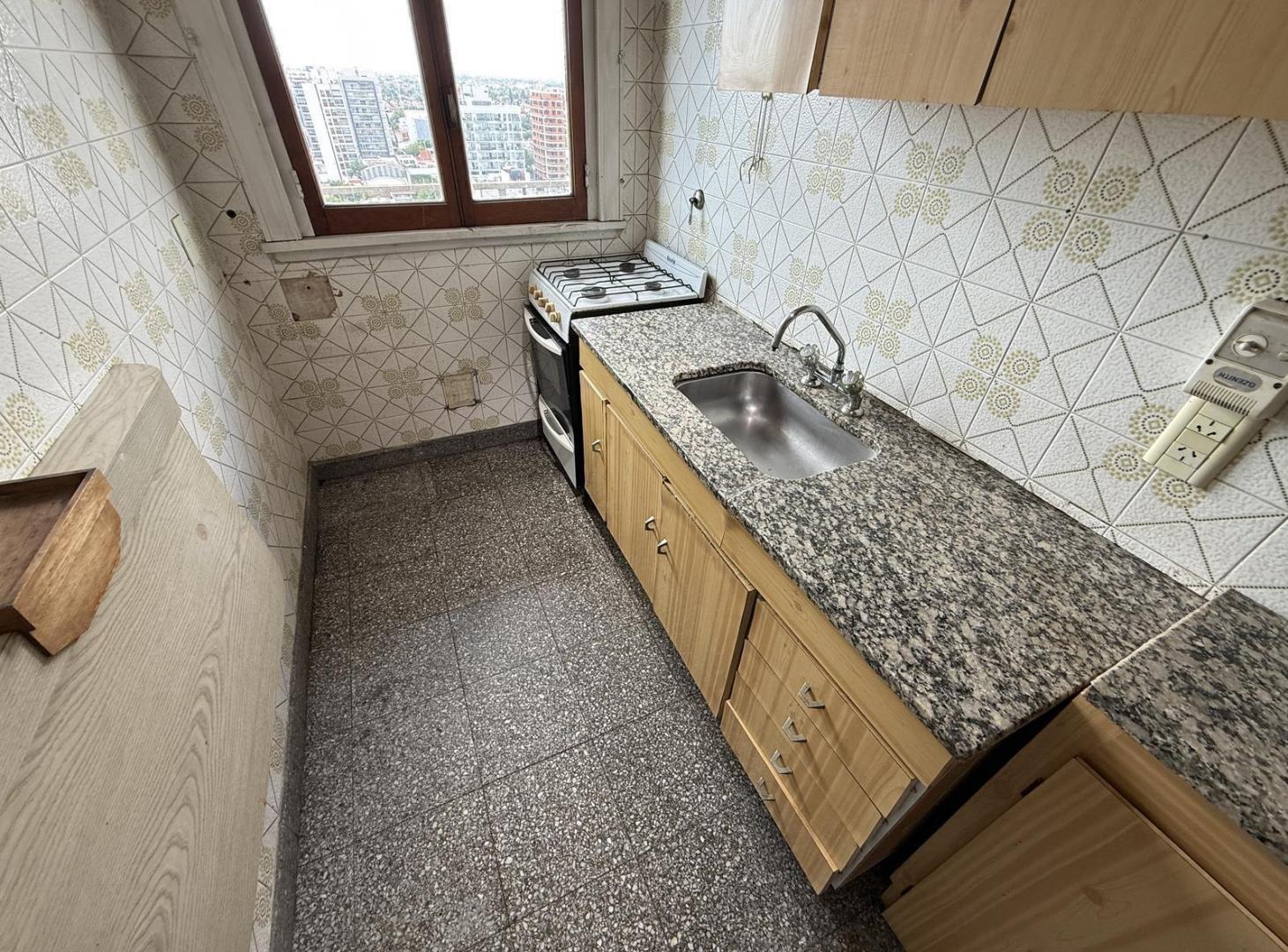 Departamento monoambientes con balcon en Wilde