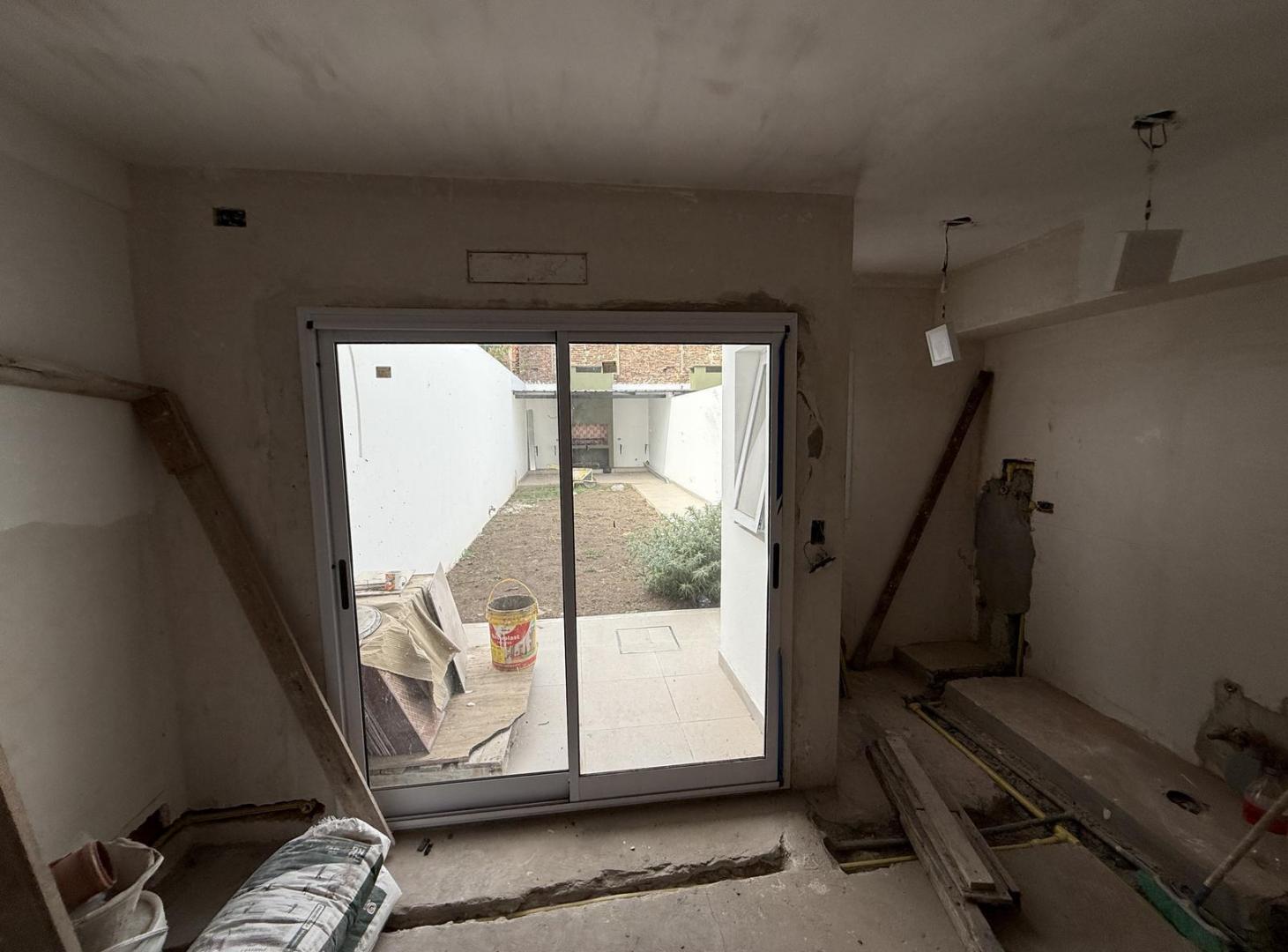 Foto de Departamento dos ambientes con patio y parrilla en Villa Dominico, imagen 4