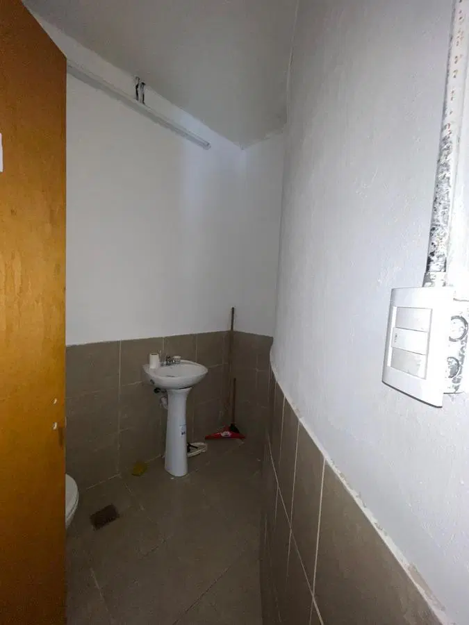 Local en  alquiler  de 30mts2 con gas y deposito 3