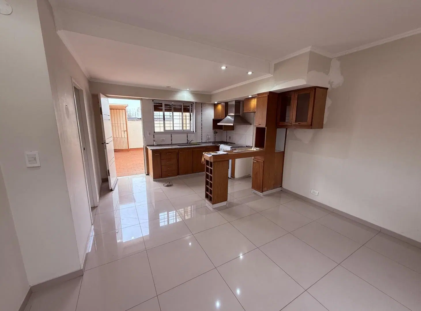 Departamento Ph tres ambientes con patio en Alquiler en Sarandi Avellaneda 5